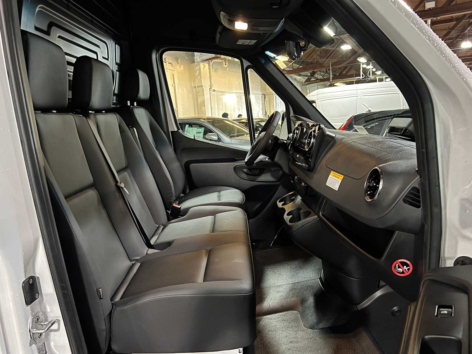 2026 Mercedes-Benz Sprinter 2500 Standard Roof I4 Diesel 144 RWD