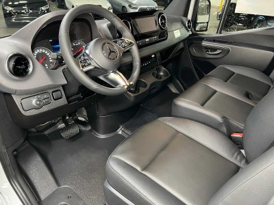 2026 Mercedes-Benz Sprinter 2500 Standard Roof I4 Diesel 144 RWD