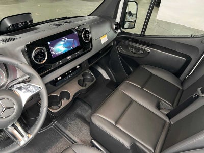 2026 Mercedes-Benz Sprinter 2500 Standard Roof I4 Diesel 144 RWD