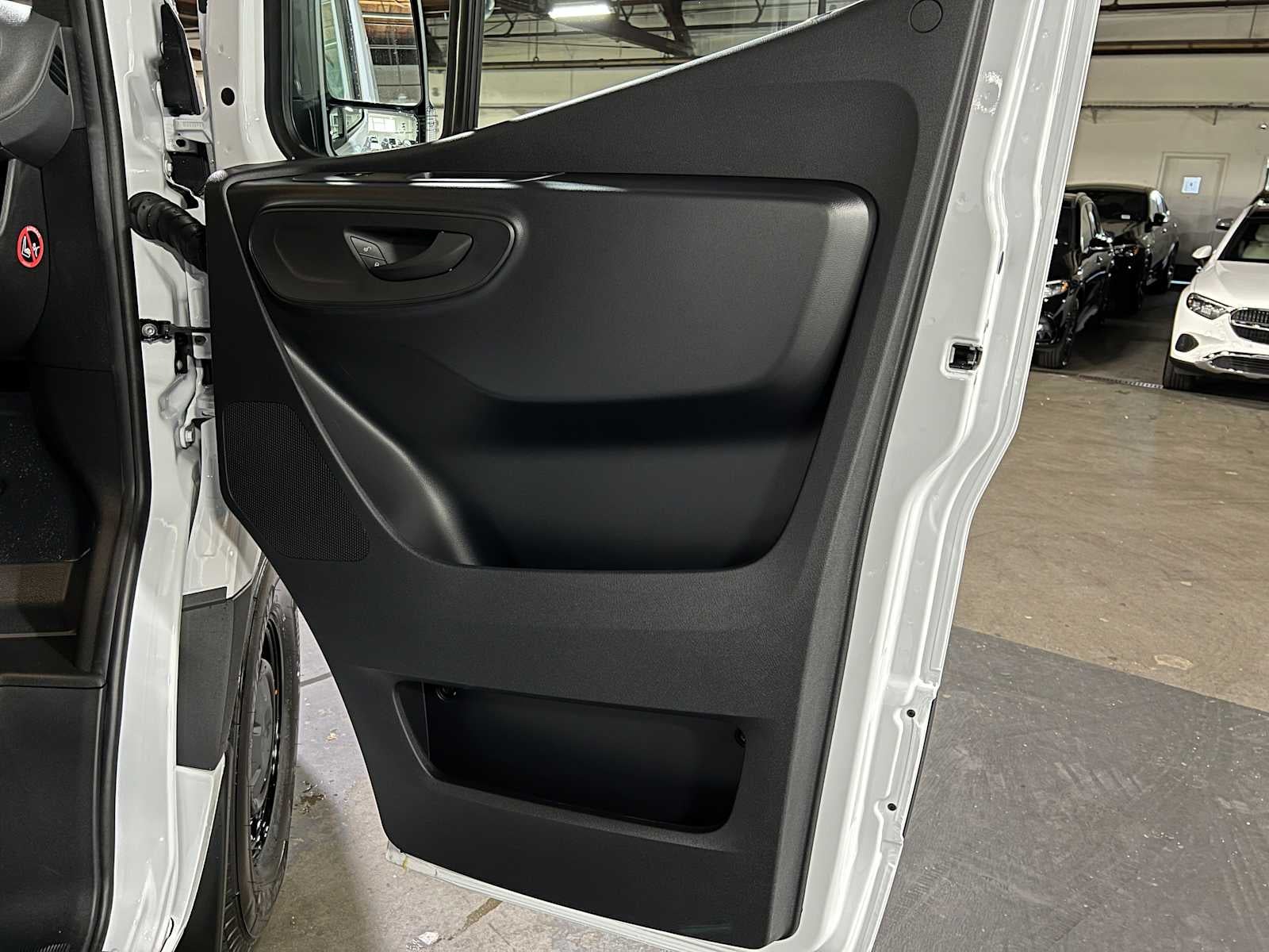 2026 Mercedes-Benz Sprinter 2500 Standard Roof I4 Diesel 144 RWD