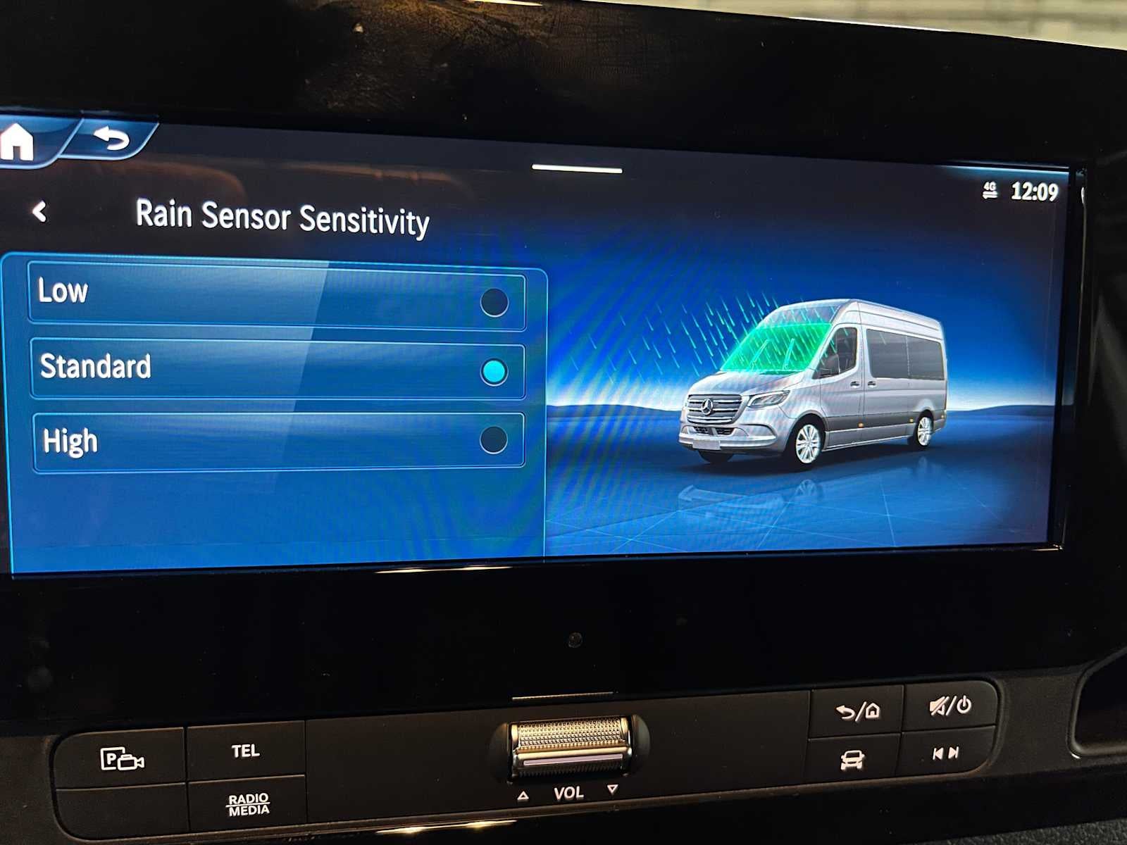 2026 Mercedes-Benz Sprinter 2500 Standard Roof I4 Diesel 144 RWD