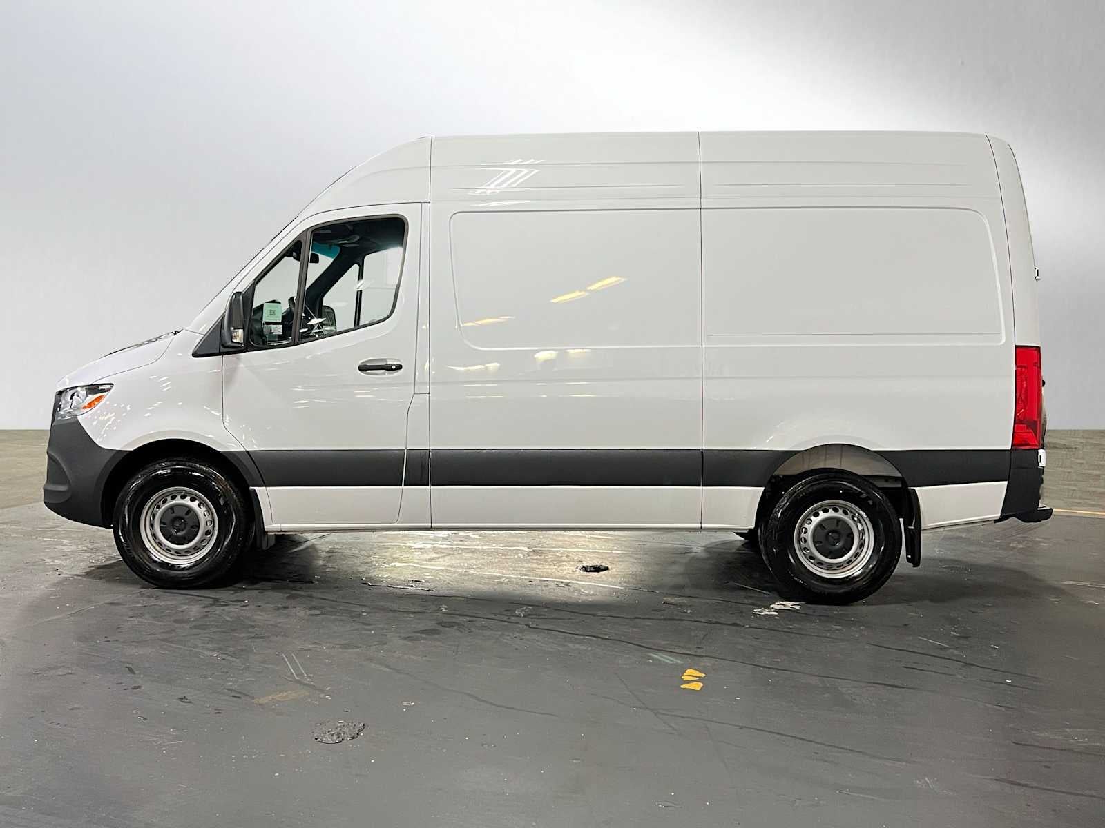 2025 Mercedes-Benz Sprinter Cargo Van 2500 Standard Roof I4 Diesel 144 RWD