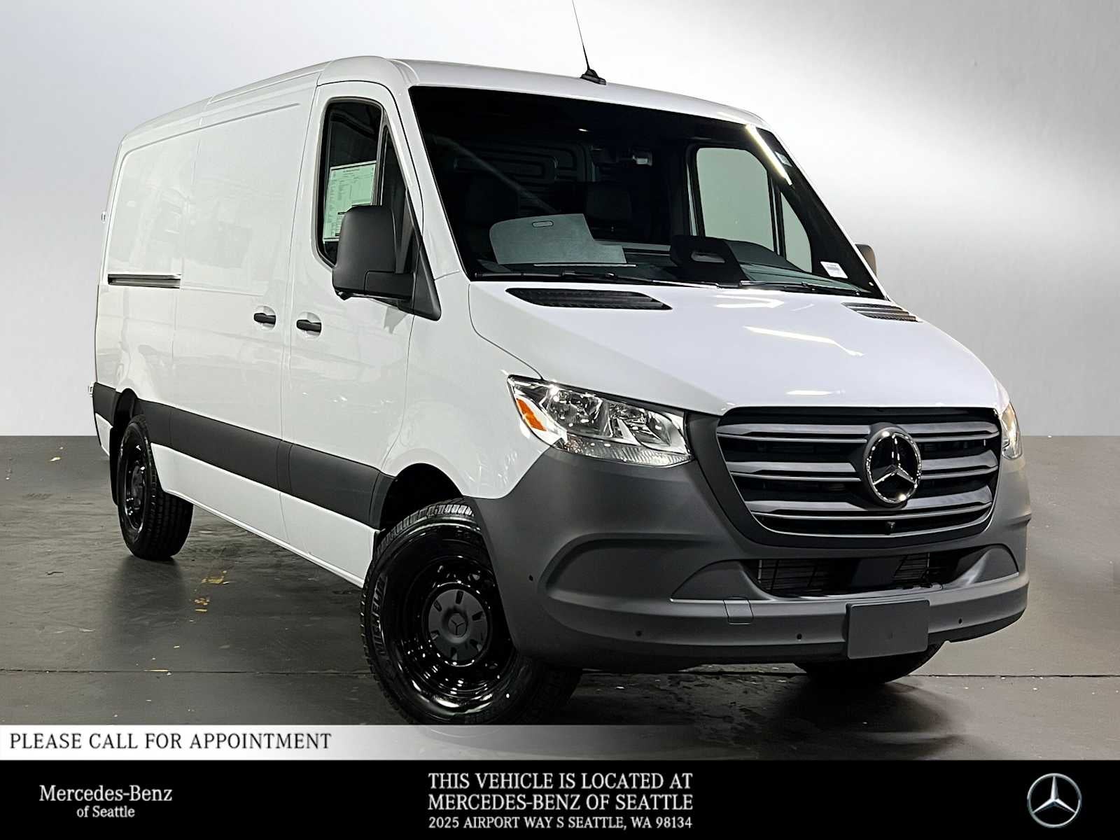 2026 Mercedes-Benz Sprinter 2500 Standard Roof I4 Diesel 144 RWD