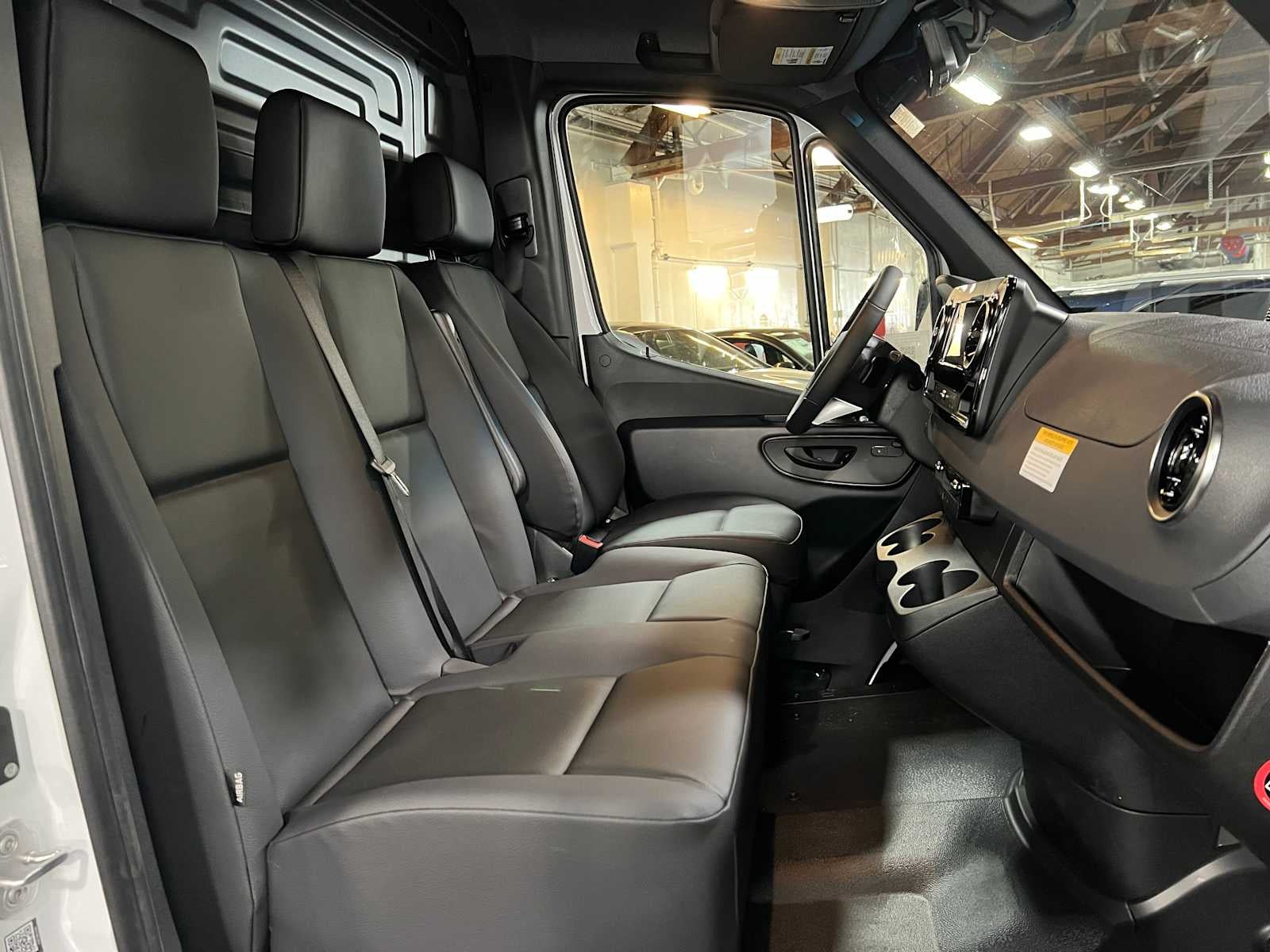 2026 Mercedes-Benz Sprinter 2500 Standard Roof I4 Diesel 144 RWD