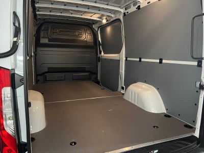 2026 Mercedes-Benz Sprinter 2500 Standard Roof I4 Diesel 144 RWD