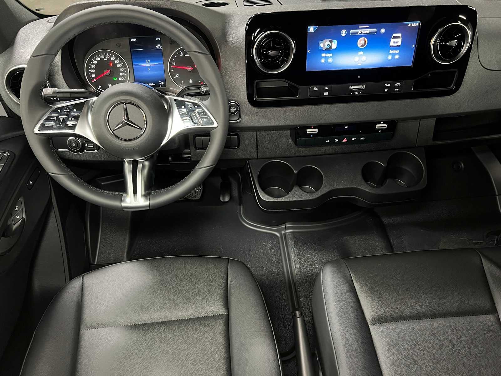 2026 Mercedes-Benz Sprinter 2500 Standard Roof I4 Diesel 144 RWD