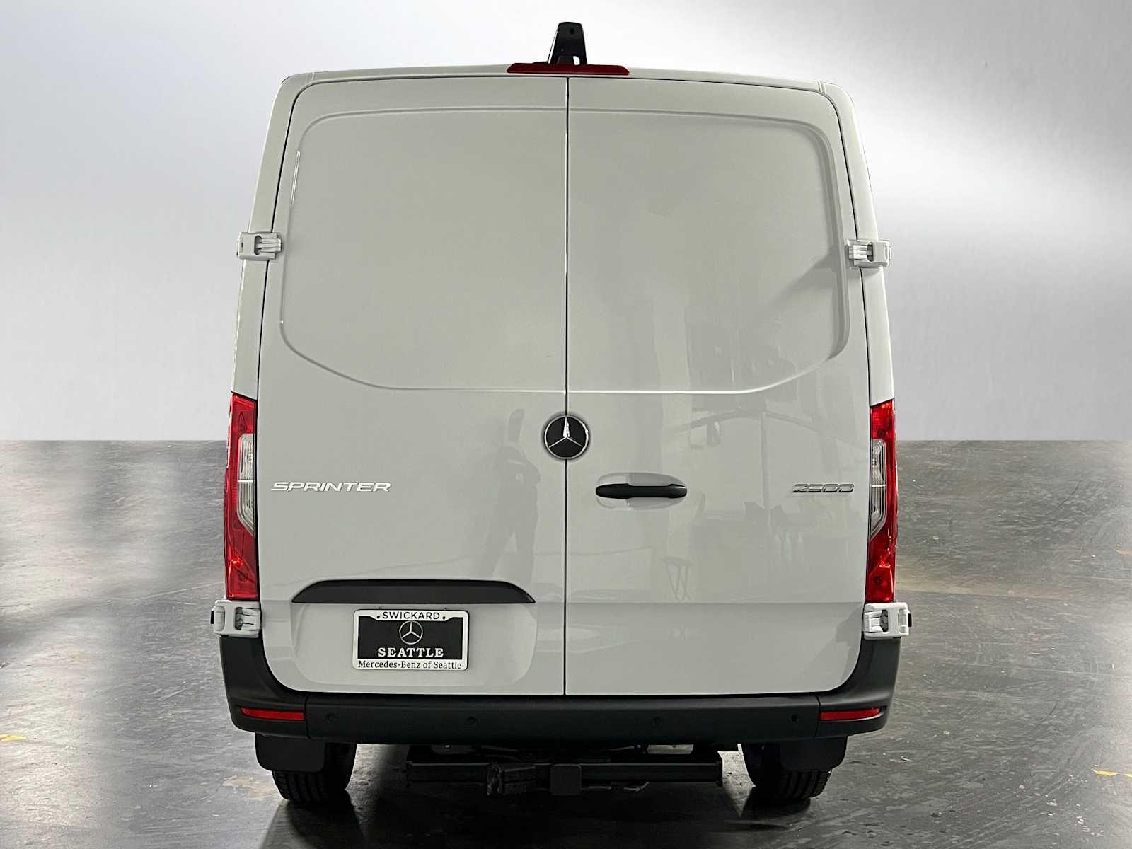 2026 Mercedes-Benz Sprinter 2500 Standard Roof I4 Diesel 144 RWD