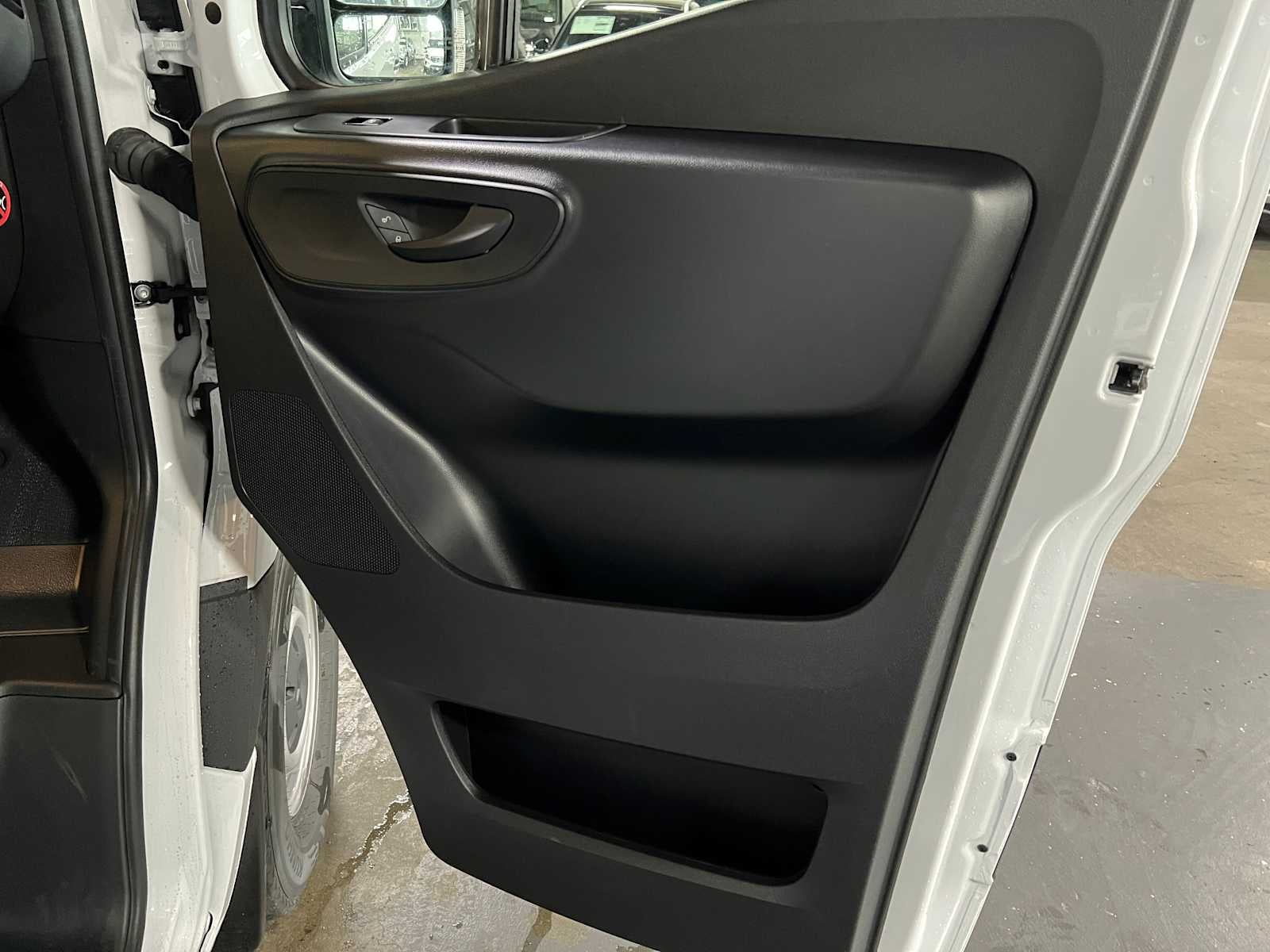 2026 Mercedes-Benz Sprinter 2500 Standard Roof I4 Diesel 144 RWD