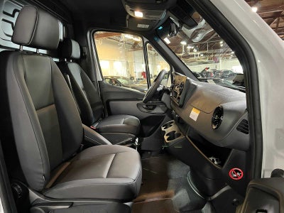2026 Mercedes-Benz Sprinter 2500 Standard Roof I4 Diesel 144 RWD