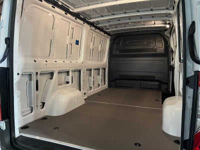 2026 Mercedes-Benz Sprinter 2500 Standard Roof I4 Diesel 144 RWD