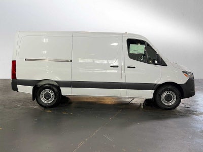 2026 Mercedes-Benz Sprinter 2500 Standard Roof I4 Diesel 144 RWD