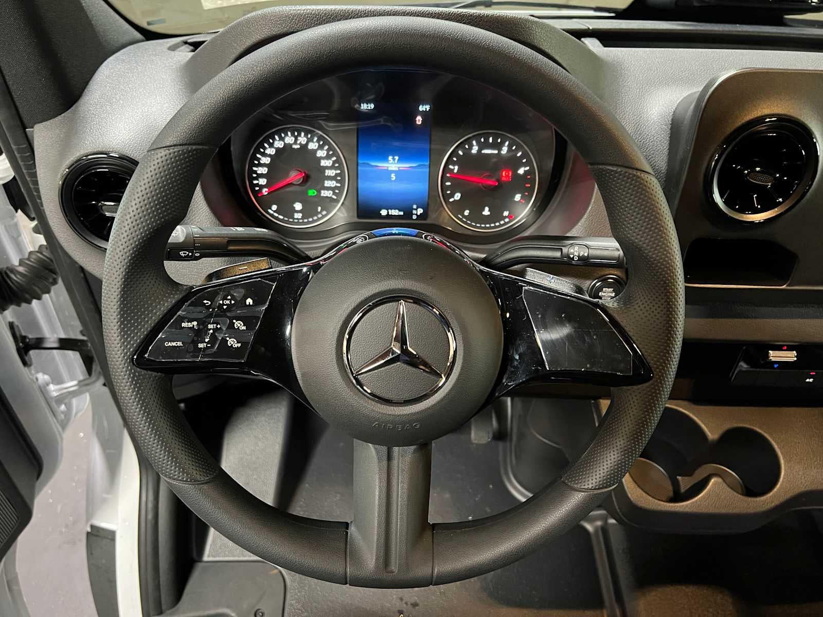 2026 Mercedes-Benz Sprinter 2500 Standard Roof I4 Diesel 144 RWD