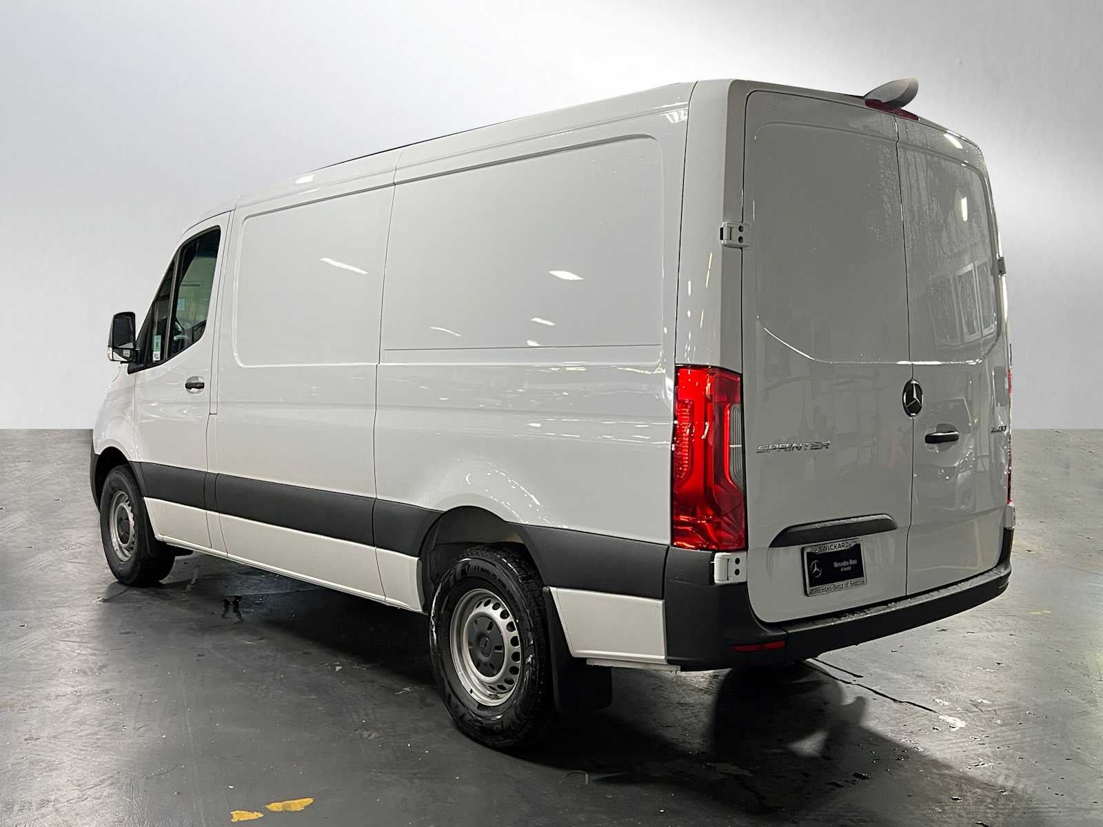 2026 Mercedes-Benz Sprinter 2500 Standard Roof I4 Diesel 144 RWD