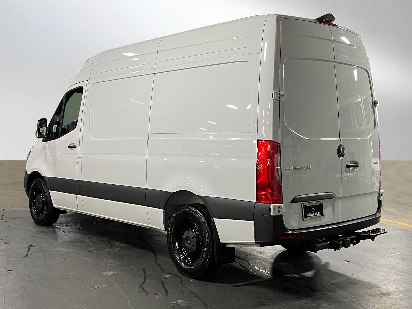 2025 Mercedes-Benz Sprinter Cargo Van 2500 Standard Roof I4 Diesel 144" RWD
