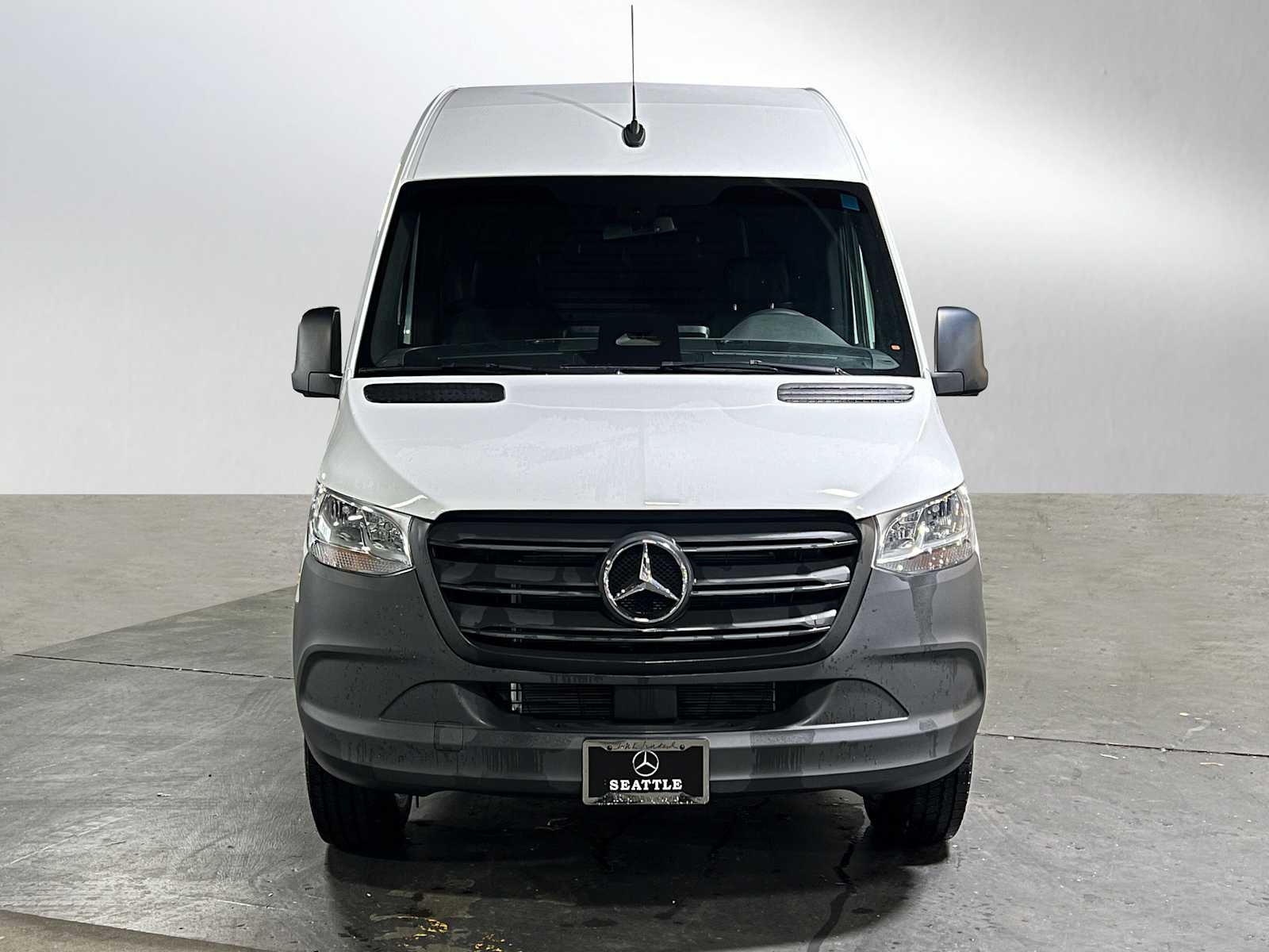 2025 Mercedes-Benz Sprinter Cargo Van 2500 Standard Roof I4 Diesel 144" RWD