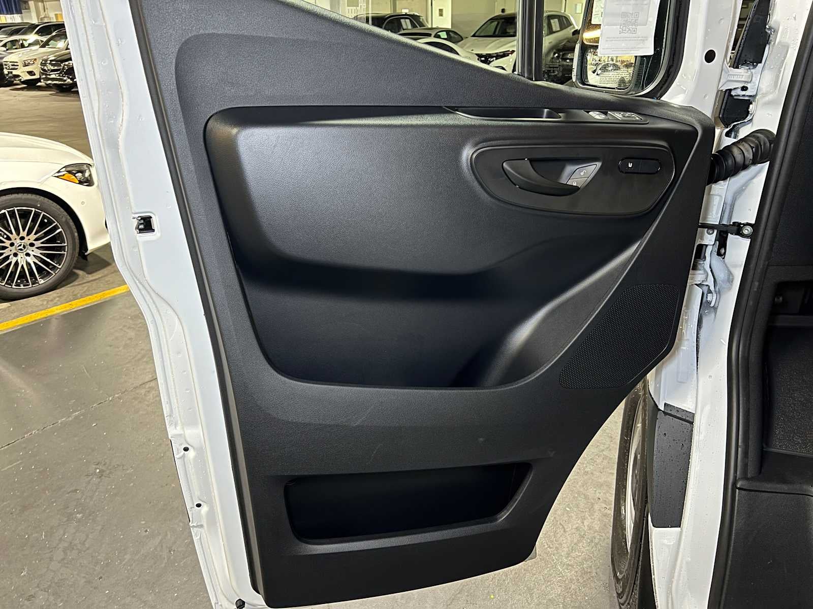 2025 Mercedes-Benz Sprinter Cargo Van 2500 Standard Roof I4 Diesel 144 RWD