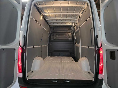 2025 Mercedes-Benz Sprinter Cargo Van 2500 Standard Roof I4 Diesel 144 RWD