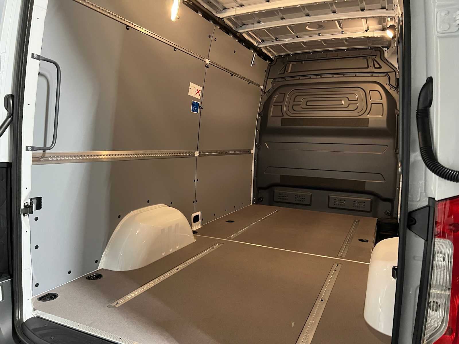 2026 Mercedes-Benz Sprinter 2500 Standard Roof I4 Diesel 144 RWD
