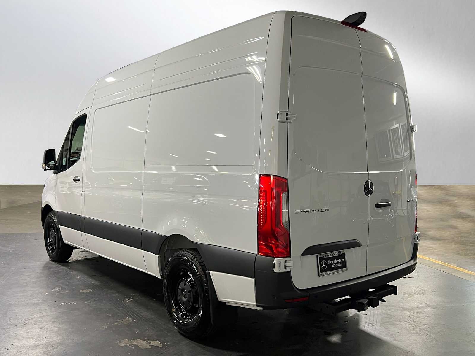 2026 Mercedes-Benz Sprinter 2500 Standard Roof I4 Diesel 144 RWD