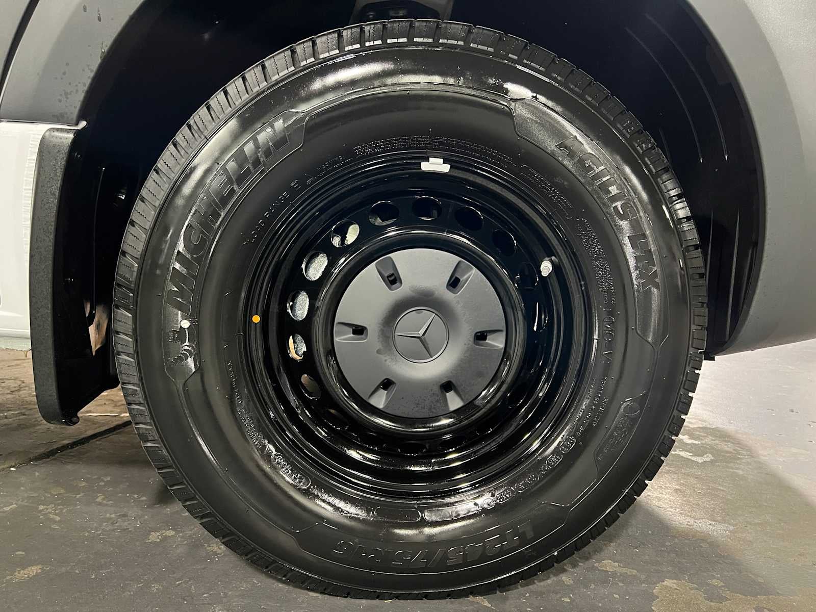 2026 Mercedes-Benz Sprinter 2500 Standard Roof I4 Diesel 144 RWD