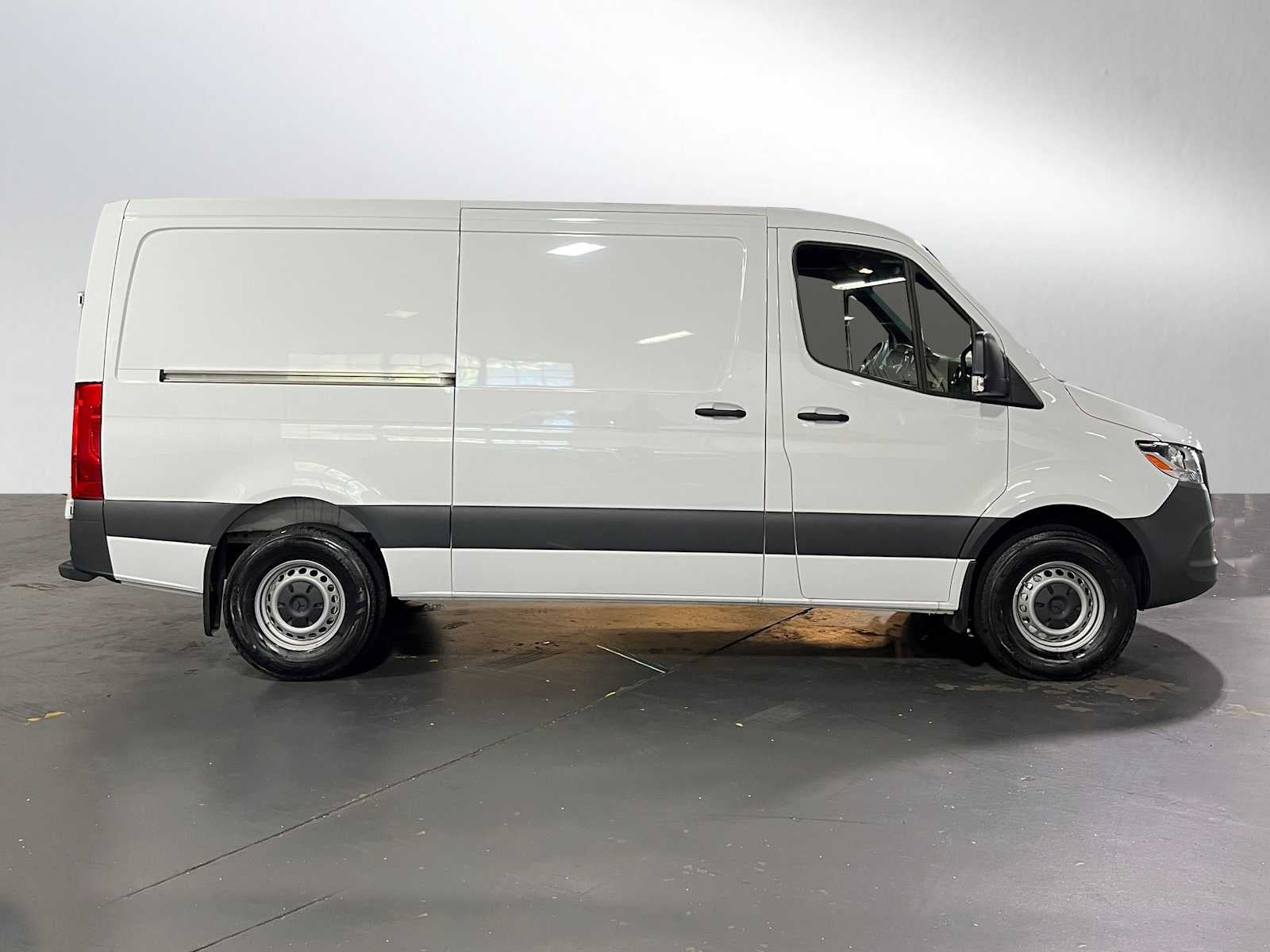 2025 Mercedes-Benz Sprinter Cargo Van 2500 Standard Roof I4 Diesel 144 RWD