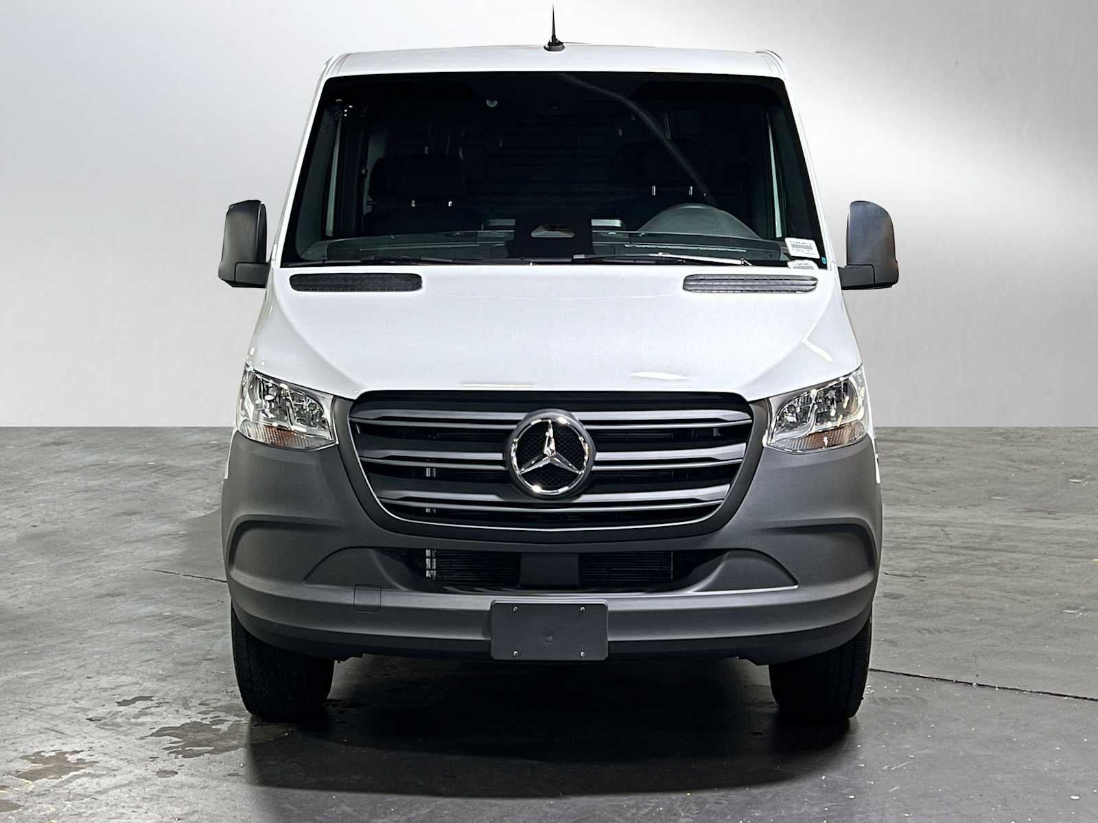 2025 Mercedes-Benz Sprinter Cargo Van 2500 Standard Roof I4 Diesel 144 RWD
