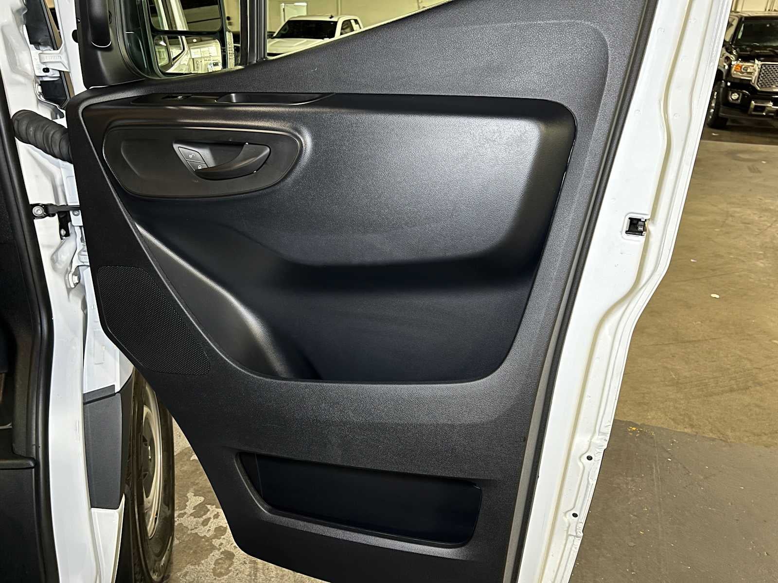 2025 Mercedes-Benz Sprinter Cargo Van 2500 Standard Roof I4 Diesel 144 RWD