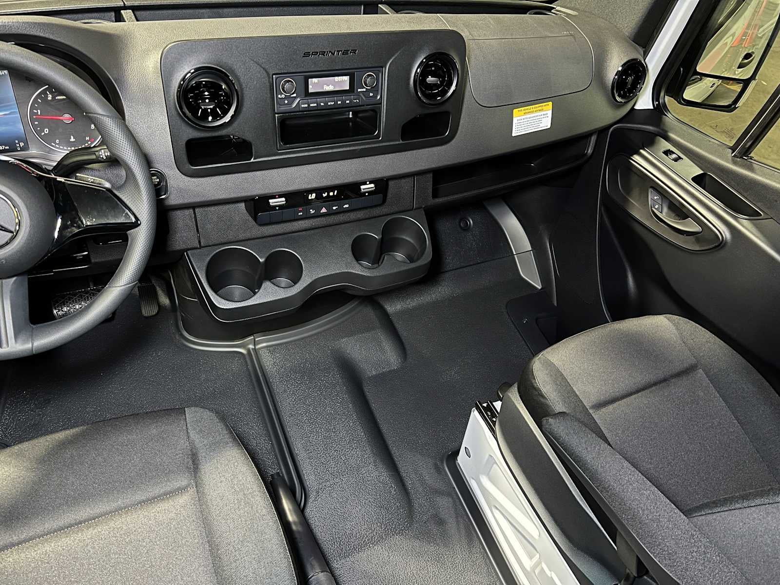 2025 Mercedes-Benz Sprinter Cargo Van 2500 Standard Roof I4 Diesel 144" RWD