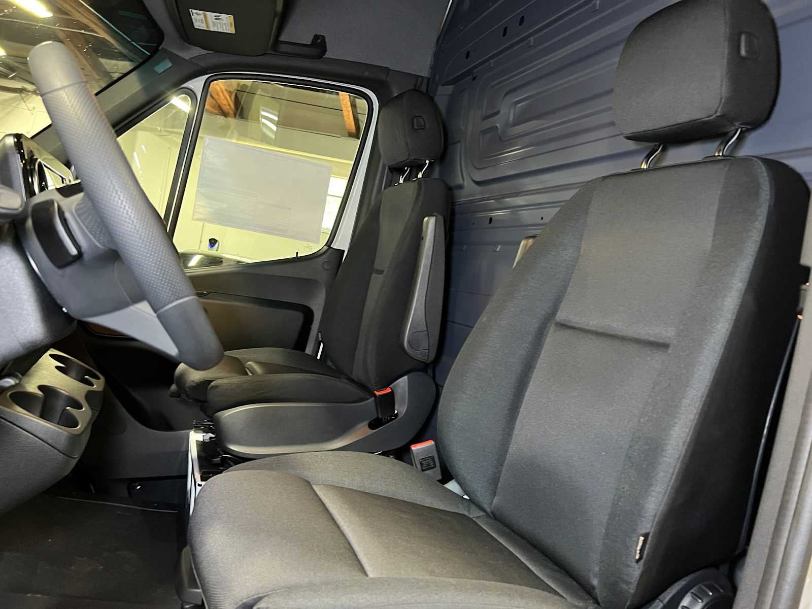 2025 Mercedes-Benz Sprinter Cargo Van 2500 Standard Roof I4 Diesel 144" RWD