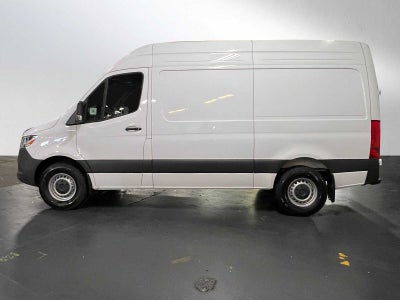 2025 Mercedes-Benz Sprinter Cargo Van 2500 Standard Roof I4 Diesel 144" RWD