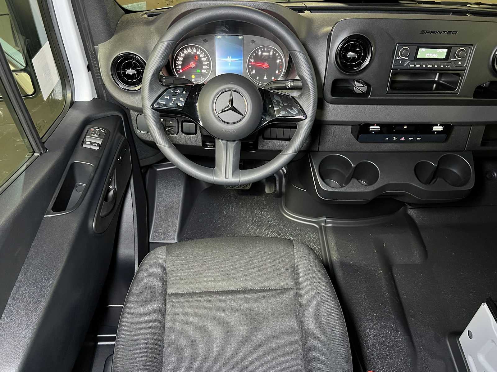 2025 Mercedes-Benz Sprinter Cargo Van 2500 Standard Roof I4 Diesel 144 RWD