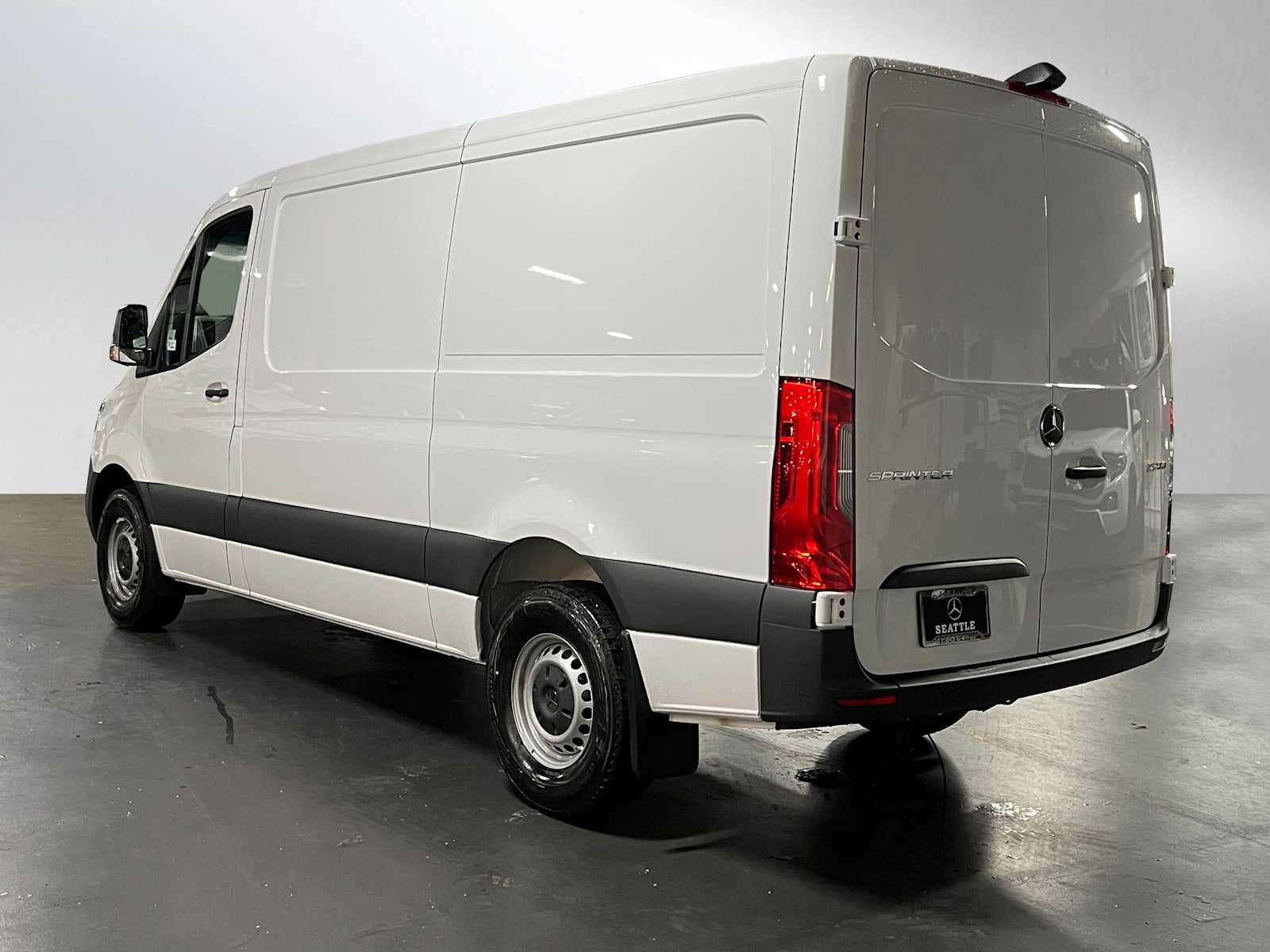 2025 Mercedes-Benz Sprinter Cargo Van 2500 Standard Roof I4 Diesel 144" RWD