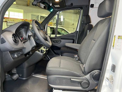 2025 Mercedes-Benz Sprinter Cargo Van 2500 High Roof I4 Diesel 170 RWD