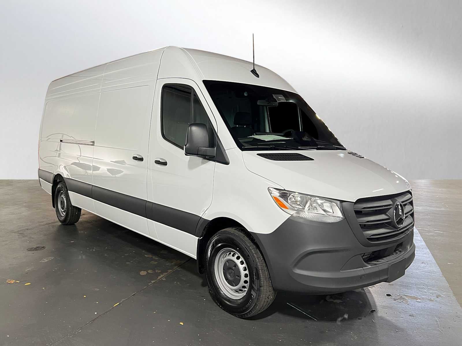 2025 Mercedes-Benz Sprinter Cargo Van 2500 High Roof I4 Diesel 170 RWD