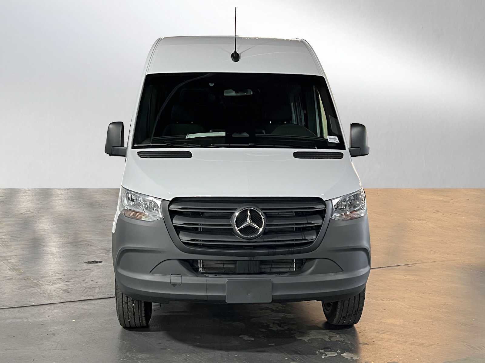 2025 Mercedes-Benz Sprinter Cargo Van 2500 High Roof I4 Diesel 170 RWD