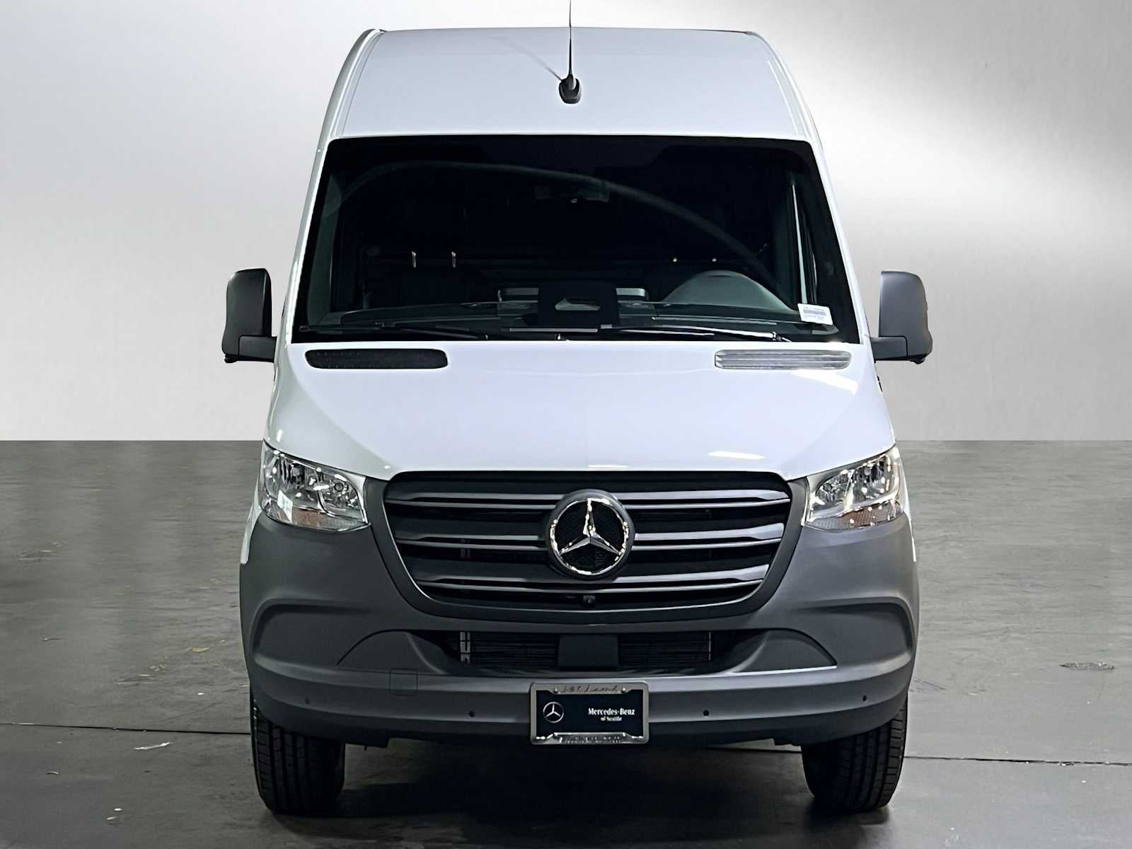 2026 Mercedes-Benz Sprinter 2500 High Roof I4 Diesel 170 RWD
