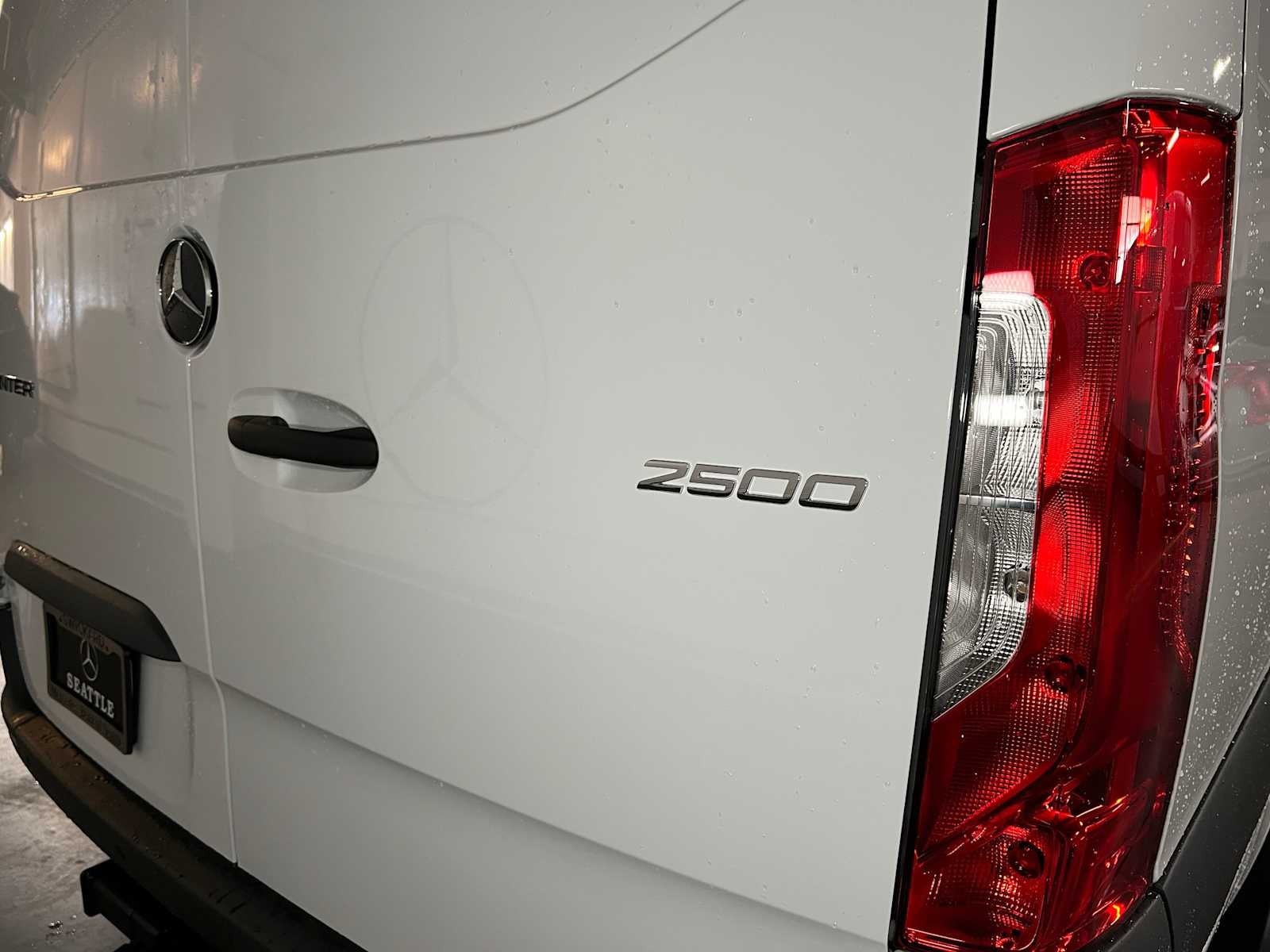 2026 Mercedes-Benz Sprinter 2500 High Roof I4 Diesel 170 RWD