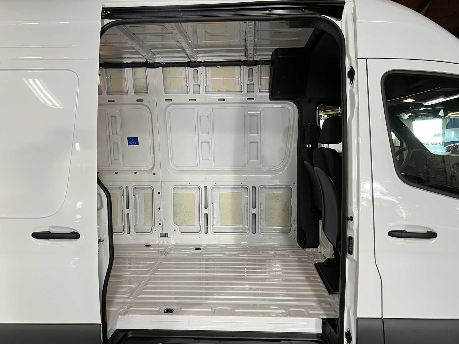 2025 Mercedes-Benz Sprinter Cargo Van 2500 High Roof I4 Diesel 170 RWD