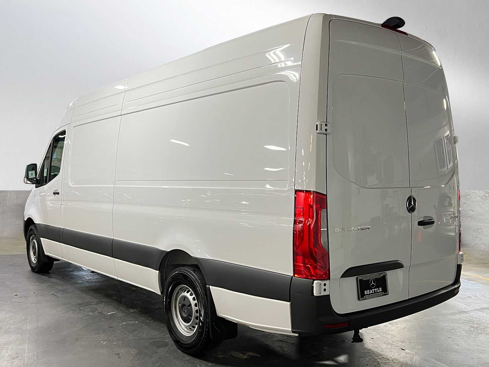 2025 Mercedes-Benz Sprinter Cargo Van 2500 High Roof I4 Diesel 170 RWD