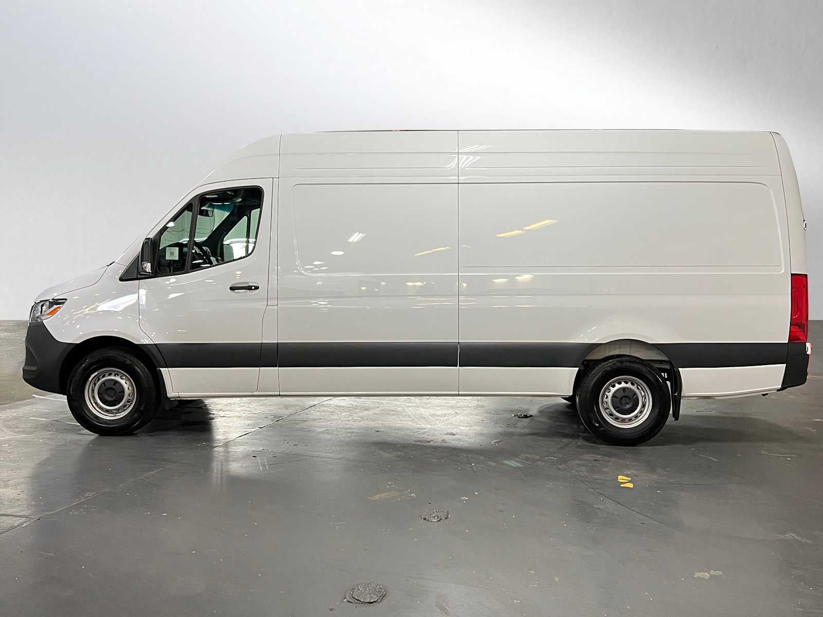 2025 Mercedes-Benz Sprinter Cargo Van 2500 High Roof I4 Diesel 170 RWD