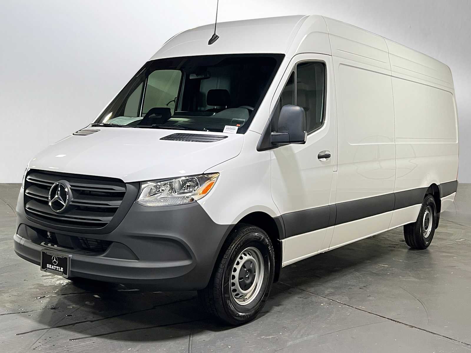 2025 Mercedes-Benz Sprinter Cargo Van 2500 High Roof I4 Diesel 170 RWD