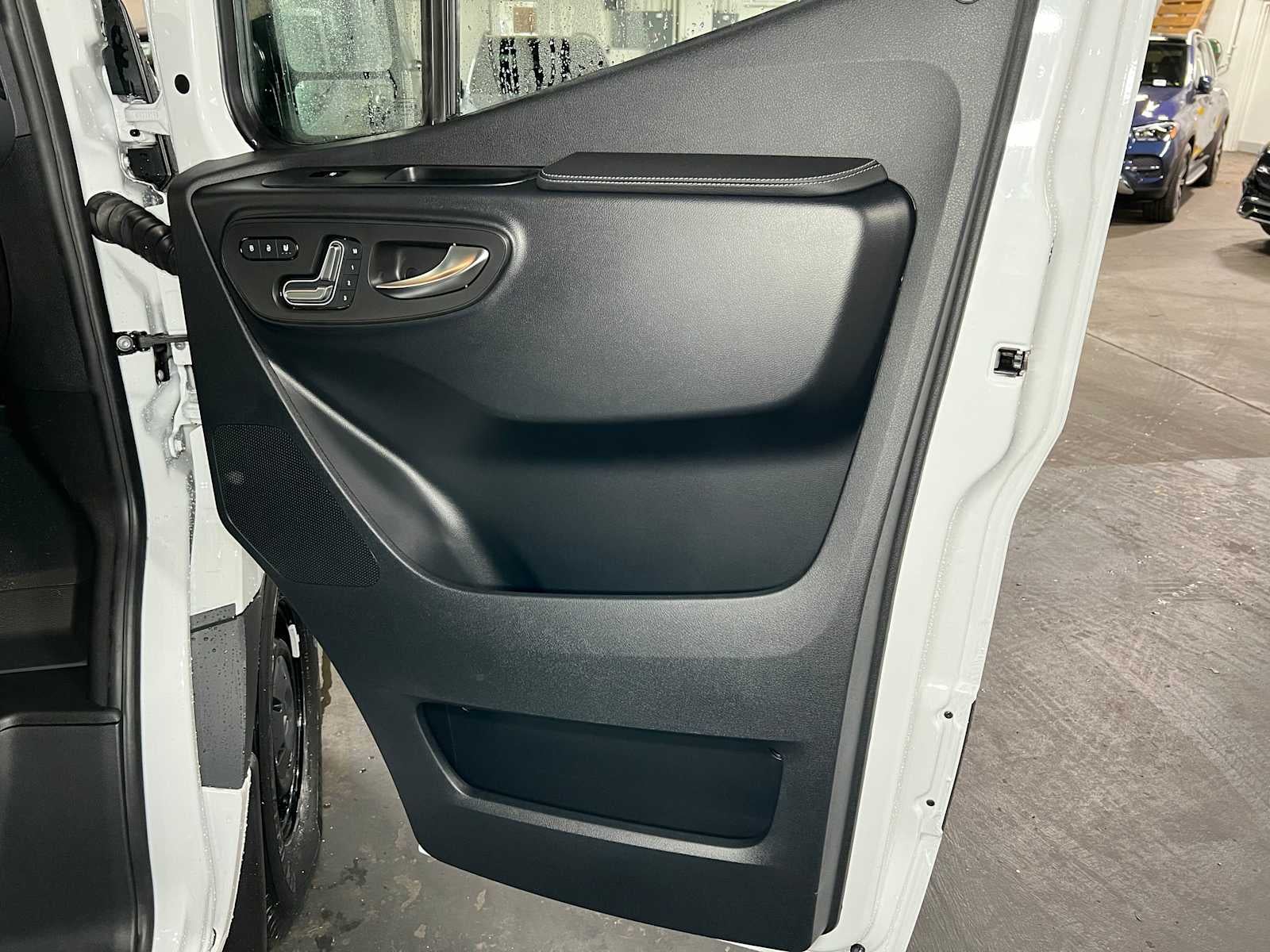 2026 Mercedes-Benz Sprinter 2500 High Roof I4 Diesel 170 RWD