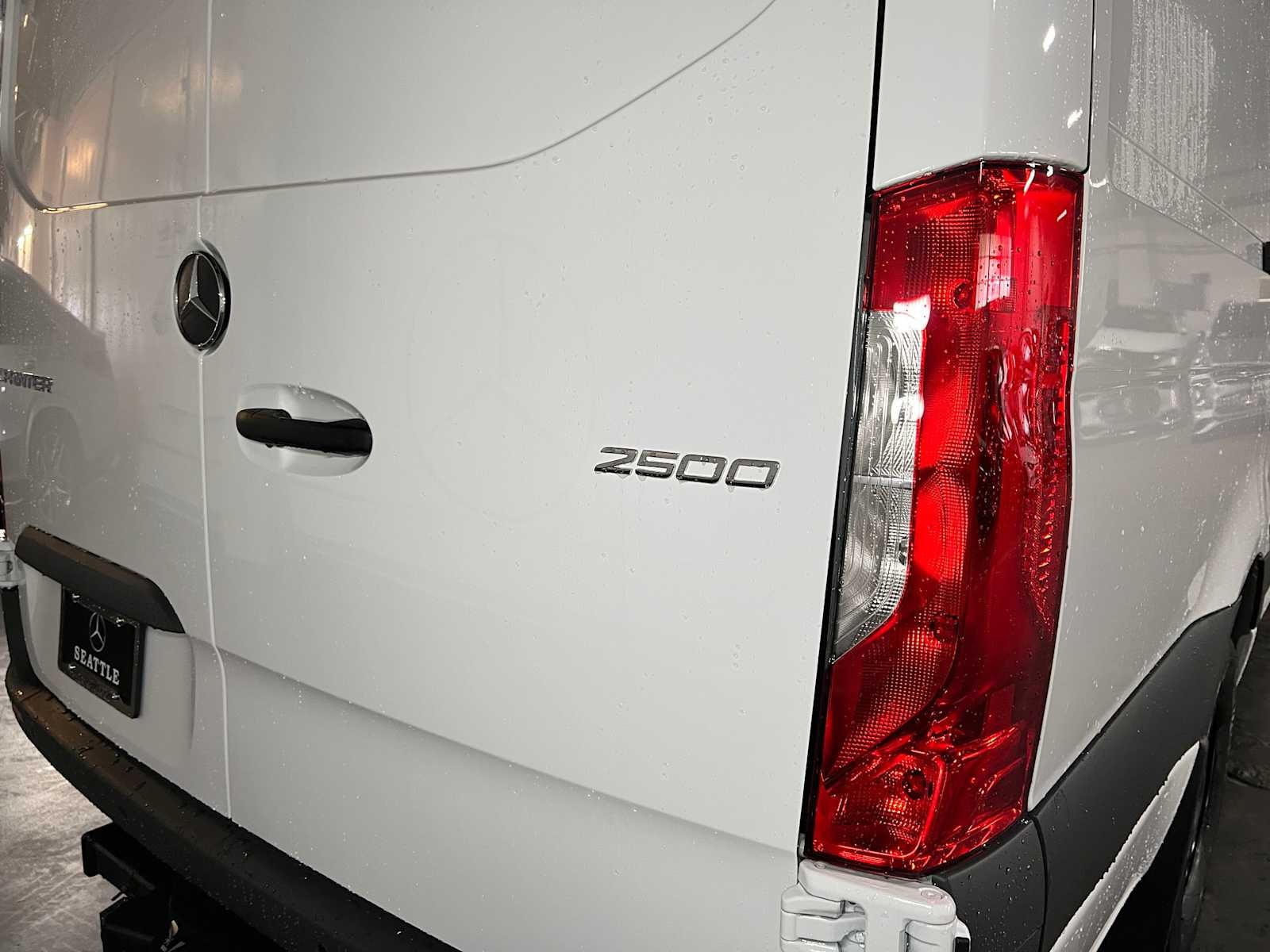 2026 Mercedes-Benz Sprinter 2500 High Roof I4 Diesel 170 RWD
