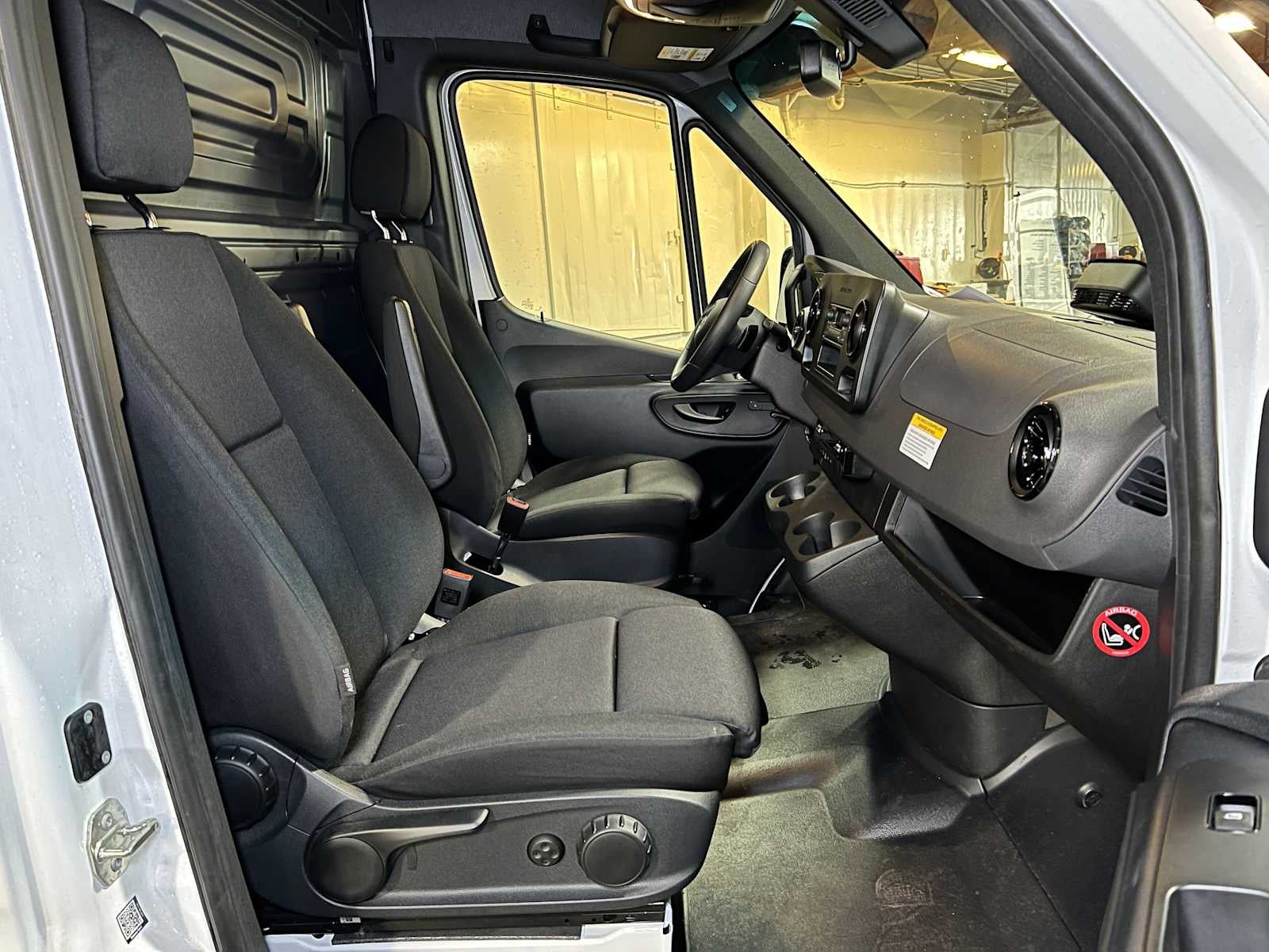 2025 Mercedes-Benz Sprinter Cargo Van 2500 Standard Roof I4 Diesel HO 144 RWD