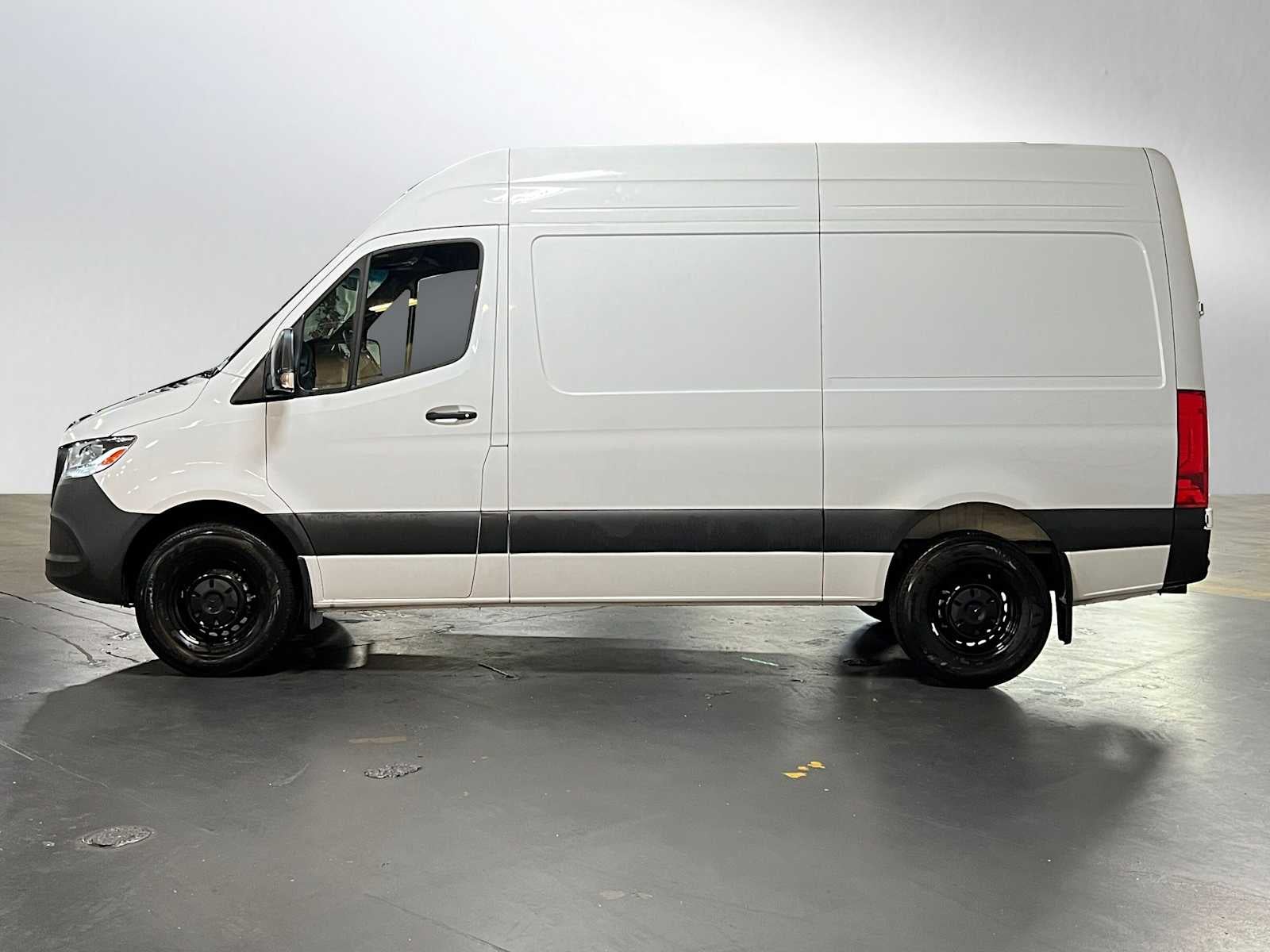2025 Mercedes-Benz Sprinter Cargo Van 2500 Standard Roof I4 Diesel HO 144 RWD