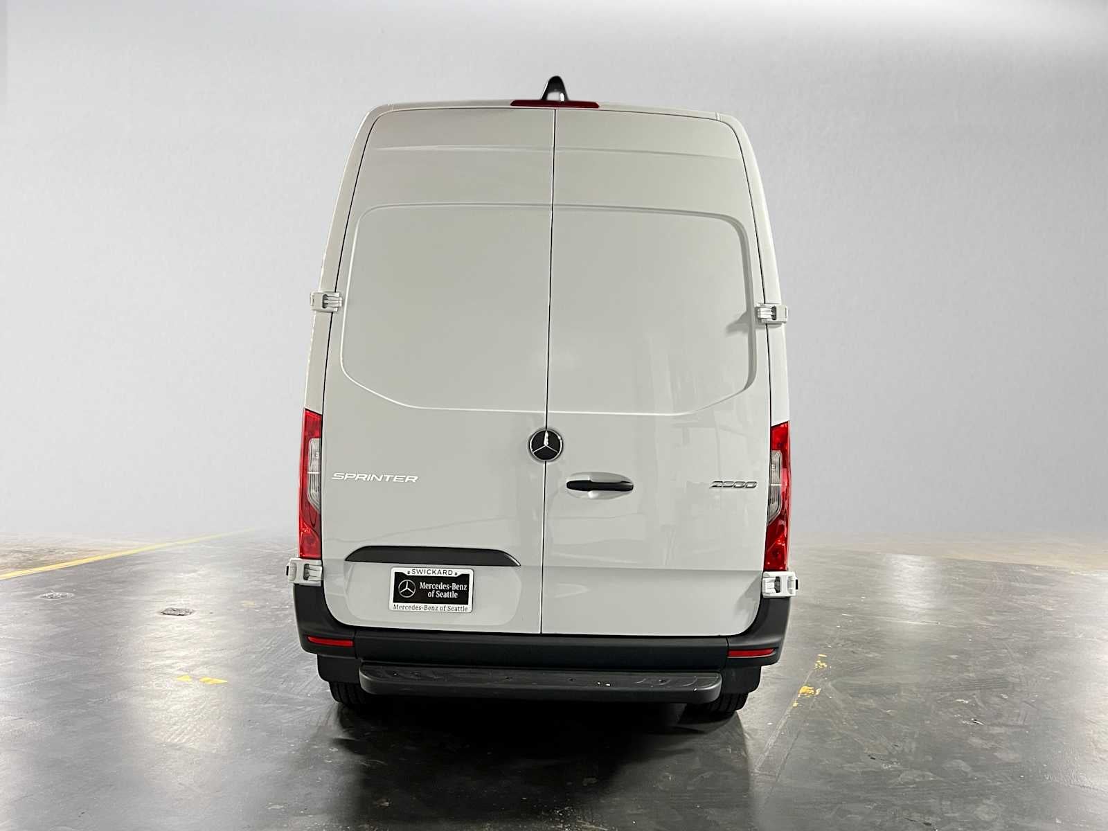 2026 Mercedes-Benz Sprinter 2500 Standard Roof I4 Diesel HO 144 RWD