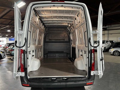 2025 Mercedes-Benz Sprinter Cargo Van 2500 Standard Roof I4 Diesel HO 144 RWD