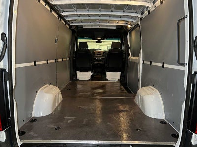 2025 Mercedes-Benz Sprinter Cargo Van 2500 Standard Roof I4 Diesel HO 144 RWD