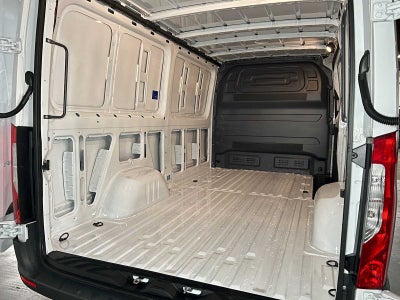2025 Mercedes-Benz Sprinter Cargo Van 2500 Standard Roof I4 Diesel HO 144 RWD