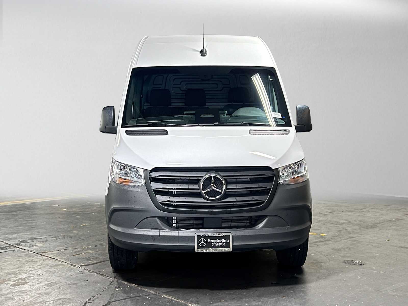 2026 Mercedes-Benz Sprinter 2500 Standard Roof I4 Diesel HO 144 RWD